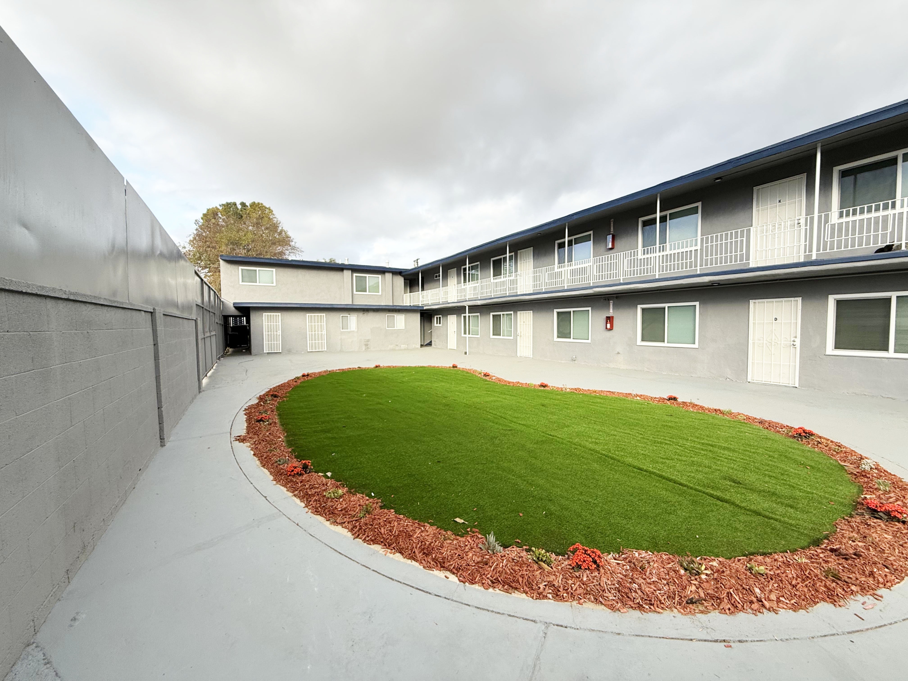 15319 South White Avenue - L
